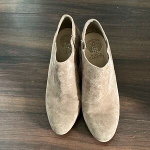 Vince Camuto Chukka Boots in Light Brown Suede
